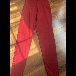 Aerie Red side slit leggings. So soft !!! And so stretchy. Perfect condition.